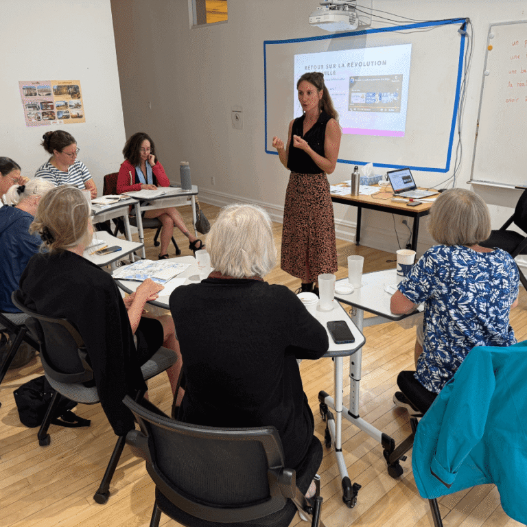 Cours B2 de l'immersion francophone à Montréal avec la enseignante Kelly