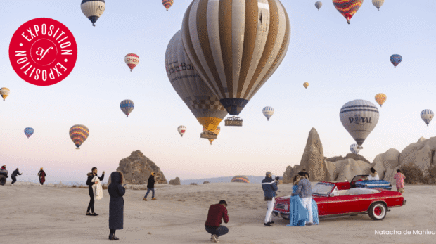 Au-delà des Cartes Postales